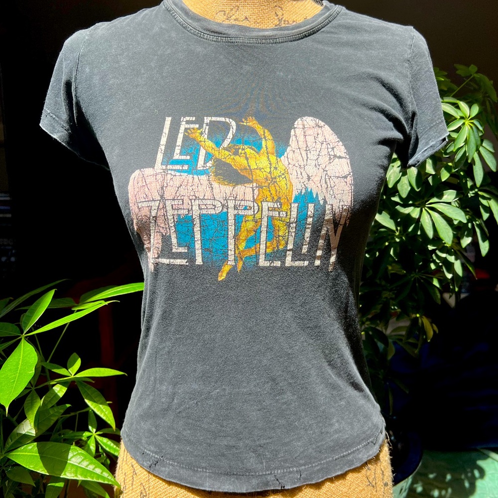 Vintage Led Zeppelin Swan Song T-shirt